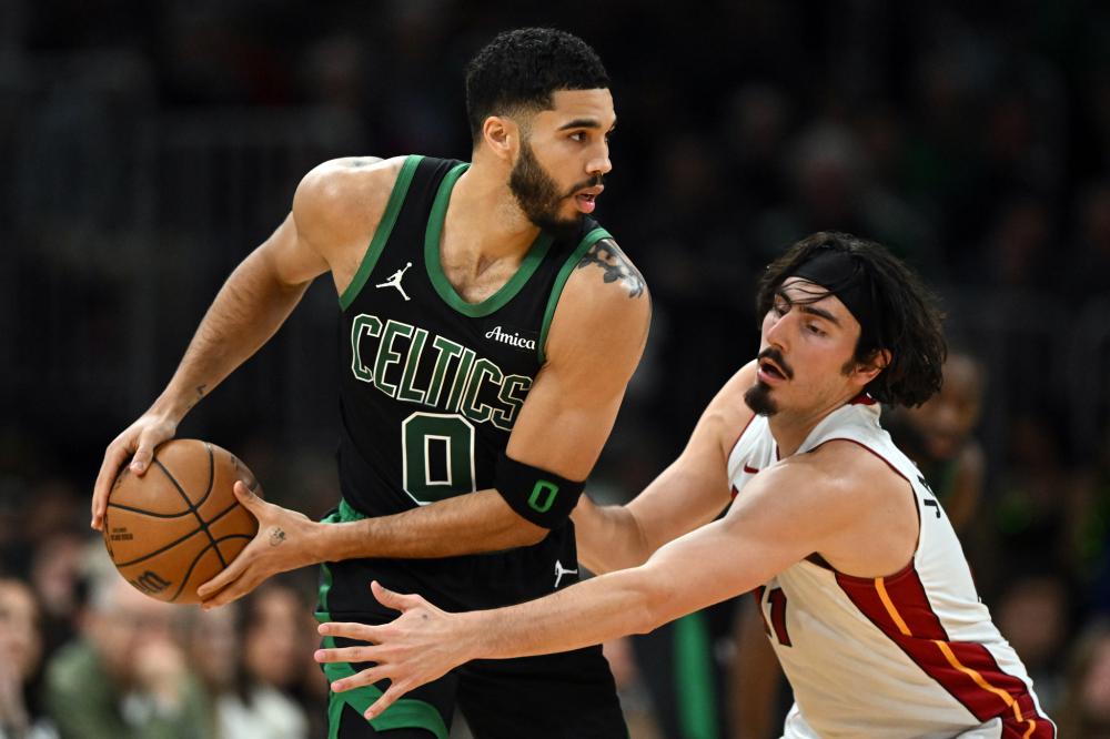 效力于曼城 效力于曼城